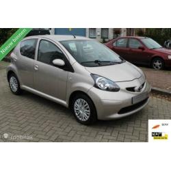 Toyota Aygo 1.0-12V +