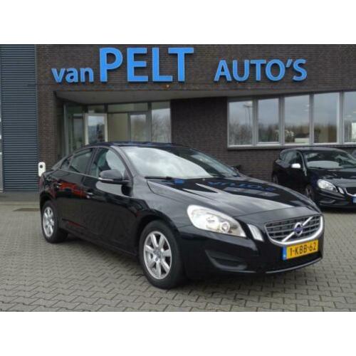 Volvo S60 1.6 D2 Kinetic / Navi / ECC / PDC / LMV