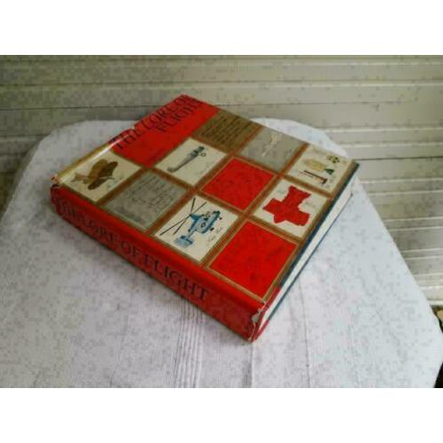 THE LORE OF FLIGHT ISBN 051718348x in goede staat
