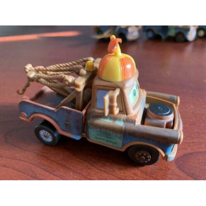 Disney Cars Toon - Monster Jam Truck “Beanie Hat Mater” 1:55