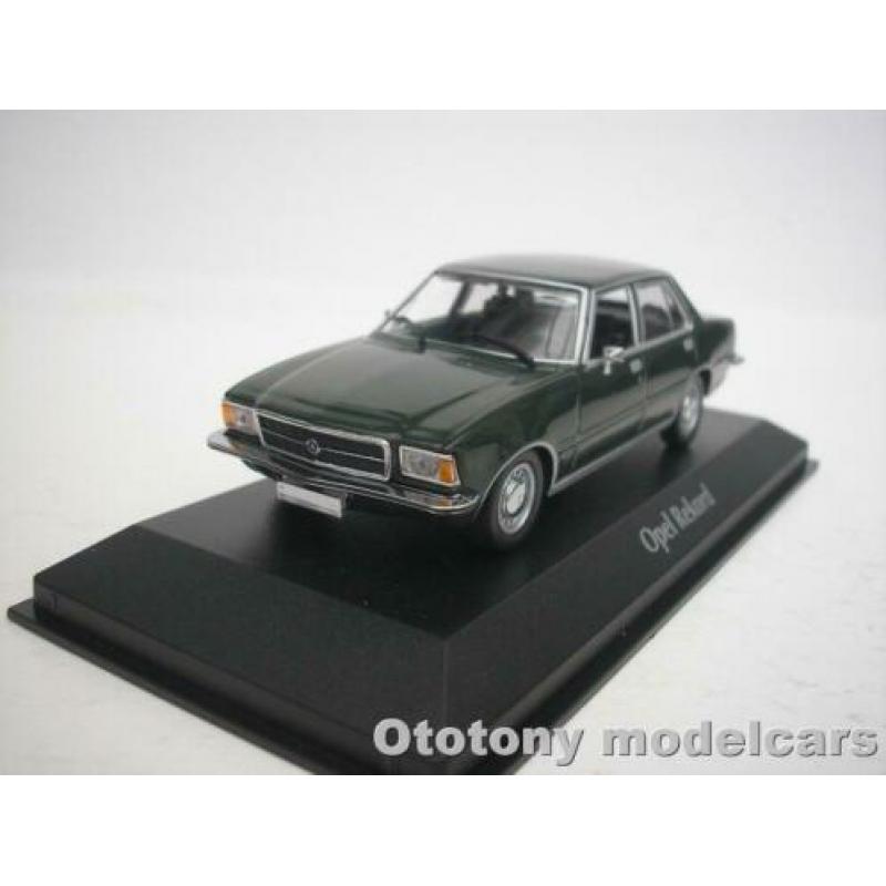 Opel Rekord D 1975 Donker Groen 1/43 Maxichamps