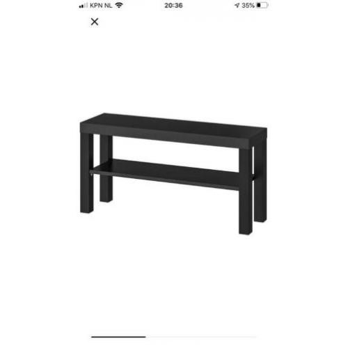 2 tv meubels en een tafel. Lack van de Ikea.