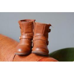 Uggs kinderlaarsjes maat 23,5