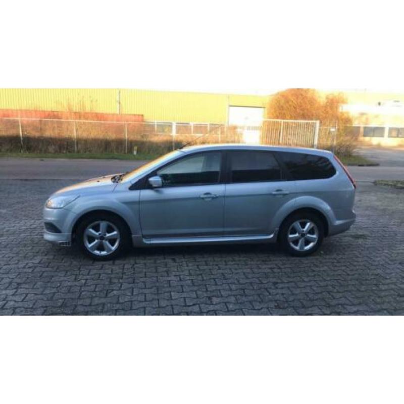 Ford Focus 1.6 Tdci 80KW Wagon 2009 Grijs