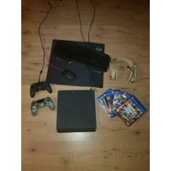 PlayStation 4 slim met veel spellen en toebehoren!!!