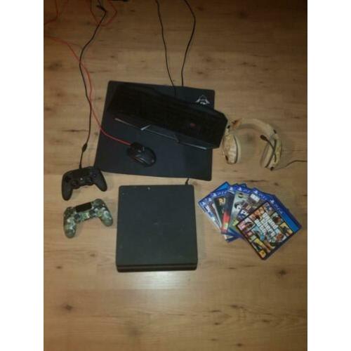 PlayStation 4 slim met veel spellen en toebehoren!!!