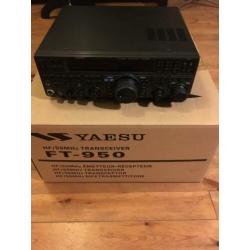 Yaesu FT-950 HF/50 MHz Transceiver