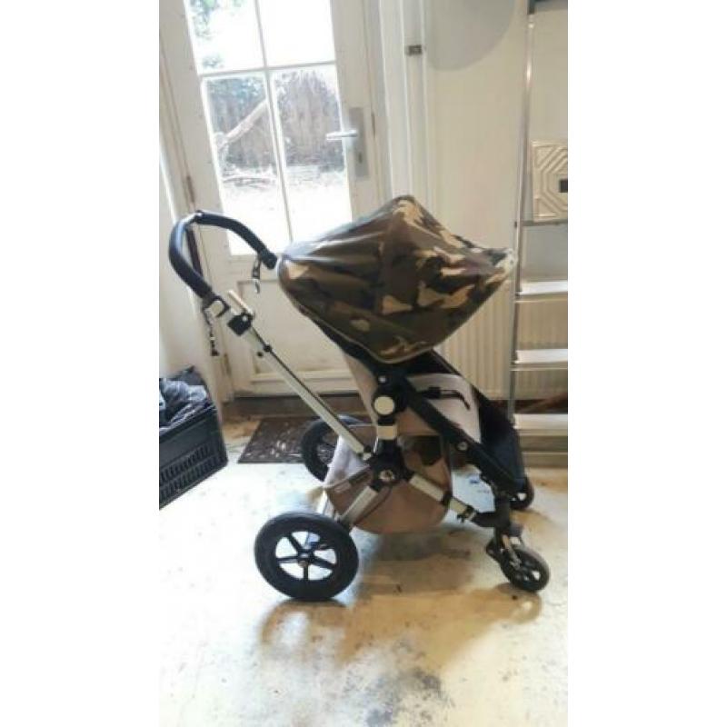 Bugaboo Cameleon te koop legerprint zwart, groen en crèmekl