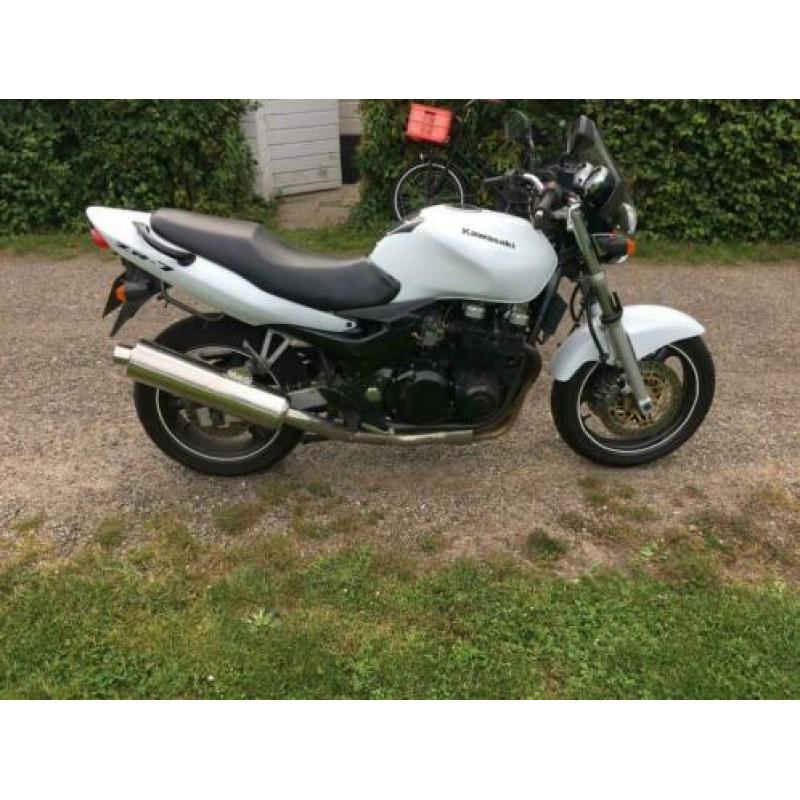 Kawasaki zr7 2001
