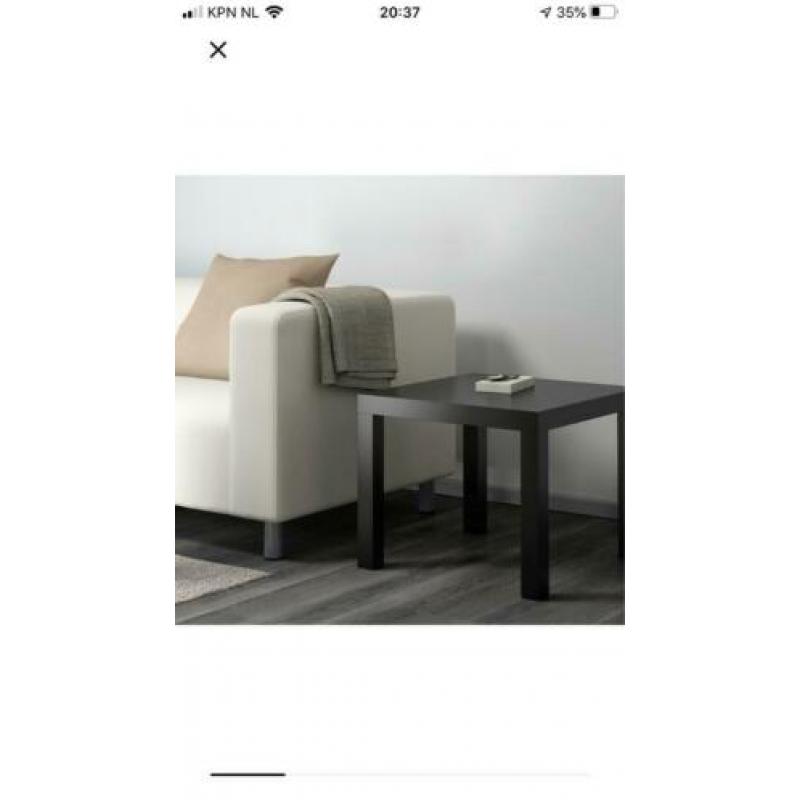 2 tv meubels en een tafel. Lack van de Ikea.