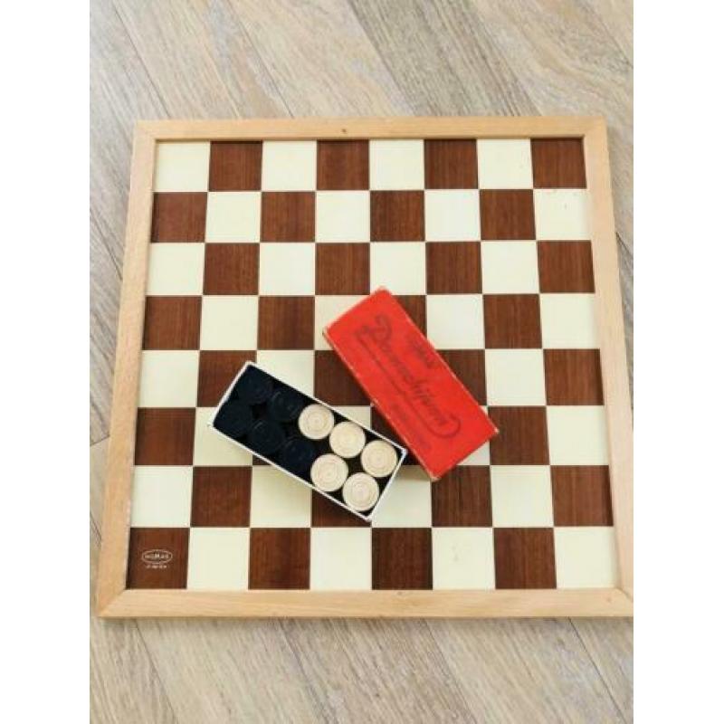 Homas dambord en damstenen (wedstrijd bord orgineel)