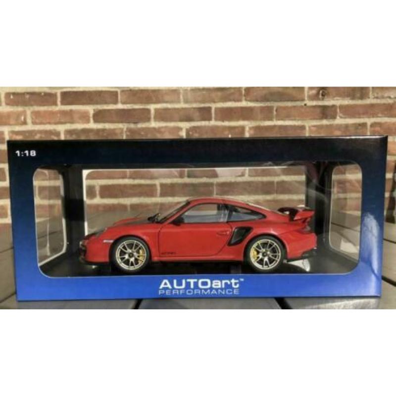 Porsche 911 (997) GT2 RS 1:18 NEW IN BOX