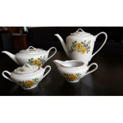 16 delig thee- en koffieservies