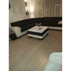 Hoekbank met hocker