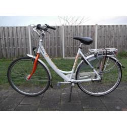Z.G.O.H.Dames Fiets Gazelle 3 vers +trommelrem 28 inch fh 56