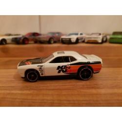 Hotwheels '08 Dodge Challenger SRT8 Wit