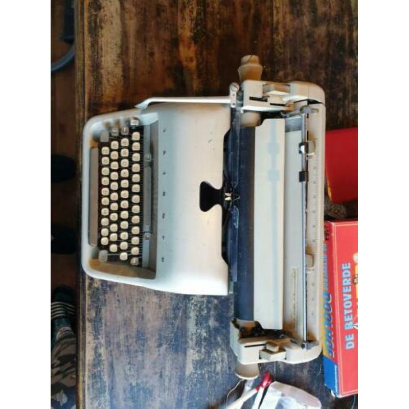 Triumph typemachine