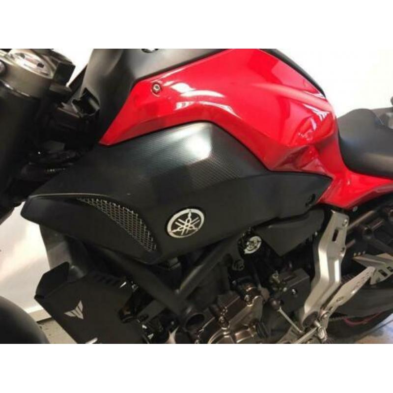 YAMAHA MT 07 ABS (bj 2015)