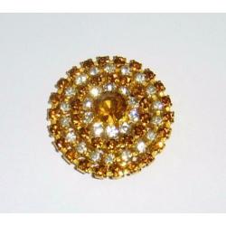 Sierlijke broche met swarovski kristallen.