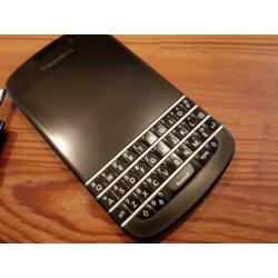 Een mooie, gebruikte BlackBerry Q10. Batterij is nog top.