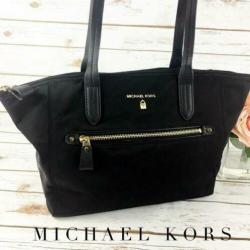Michael kors handtas