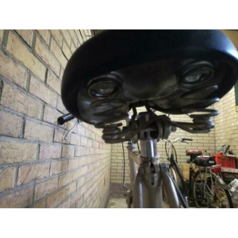 Peugot fiets altijd in de schuur gestaan