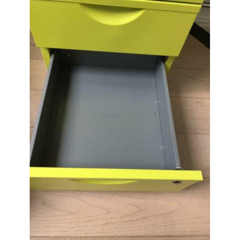 Groene ladekast