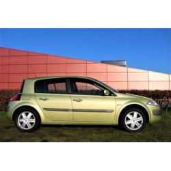 Renault Megane 2.0 16V Privilege Luxe, Lederen interieur.