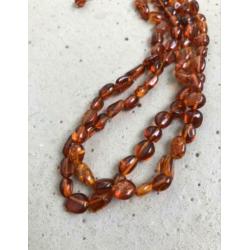 Barnsteen ketting met zilveren sluiting
