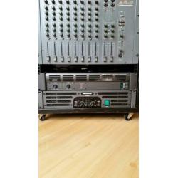 Mackie m3000 versterker