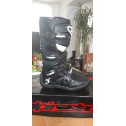 Crosslaarzen merk alpinestars tech 3 maat 42