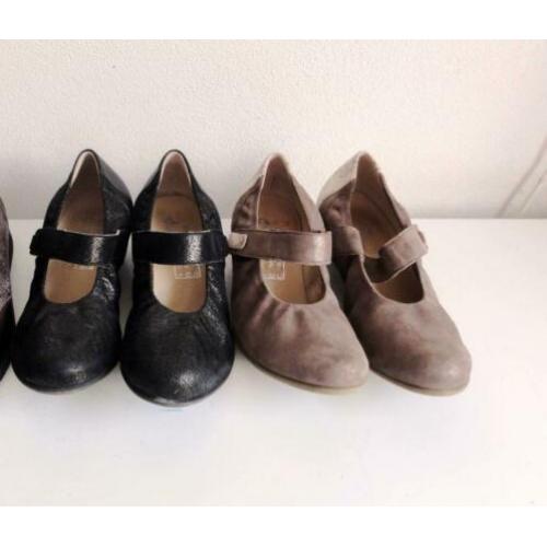 Durea schoenen, 2 paar maat 5 en 6 breedtemaat H