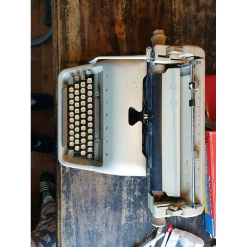 Triumph typemachine
