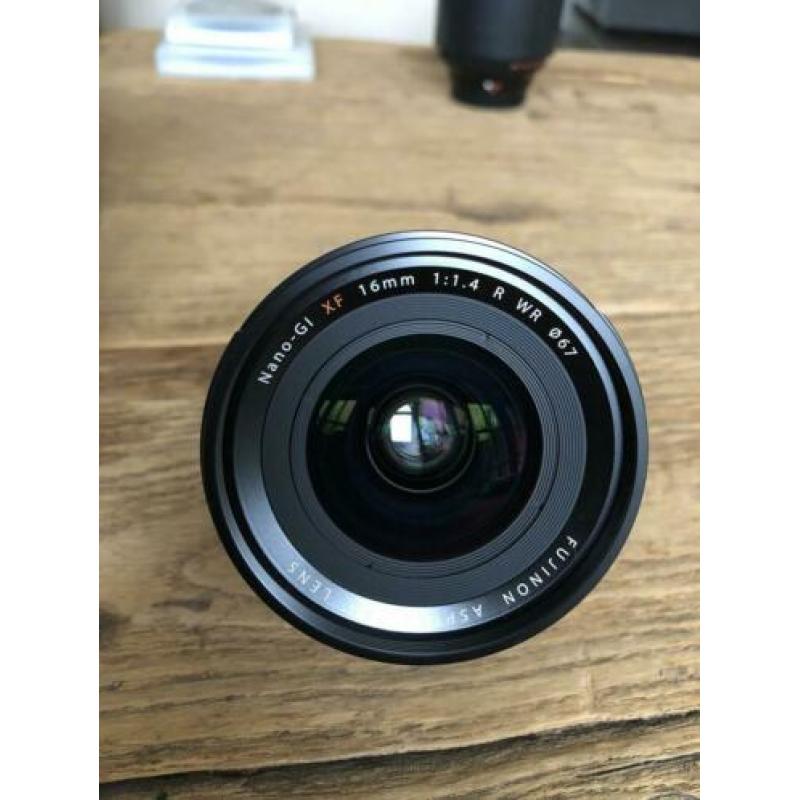 Fujifilm Fujinon XF 16 mm 1.4 R WR
