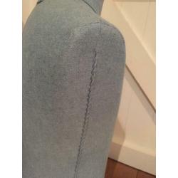 Mannen buste van lichtblauwe denim stof