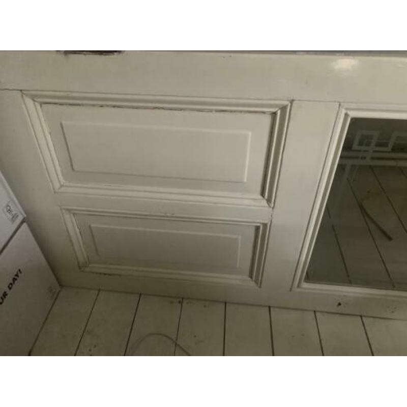 Antieke hal deur met glas