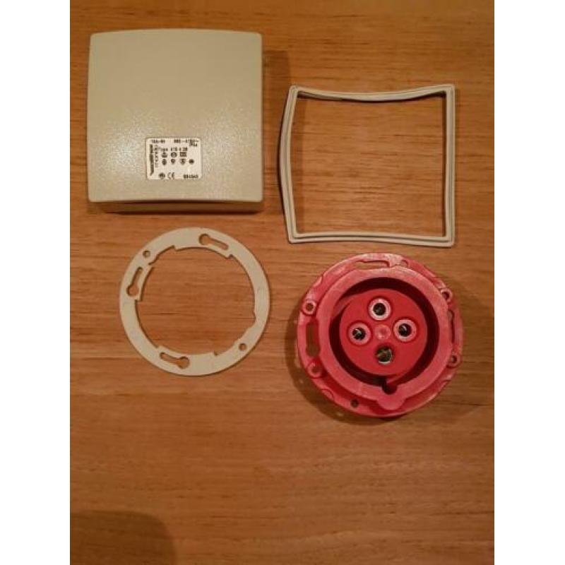 Walther Mondo WCD 16A 4P 400V 6h IP44. Type: 415 4 06