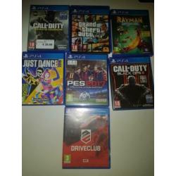 PlayStation 4 slim met veel spellen en toebehoren!!!
