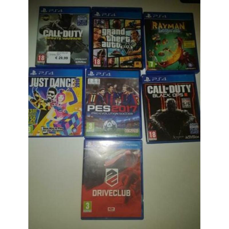 PlayStation 4 slim met veel spellen en toebehoren!!!