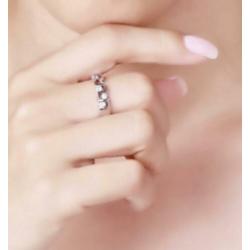 Dames 925 zilveren ring met 5 witte zirkonen