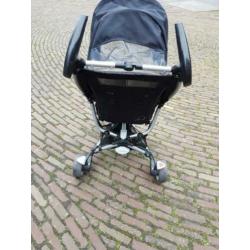 Quinny zapp met regenhoes