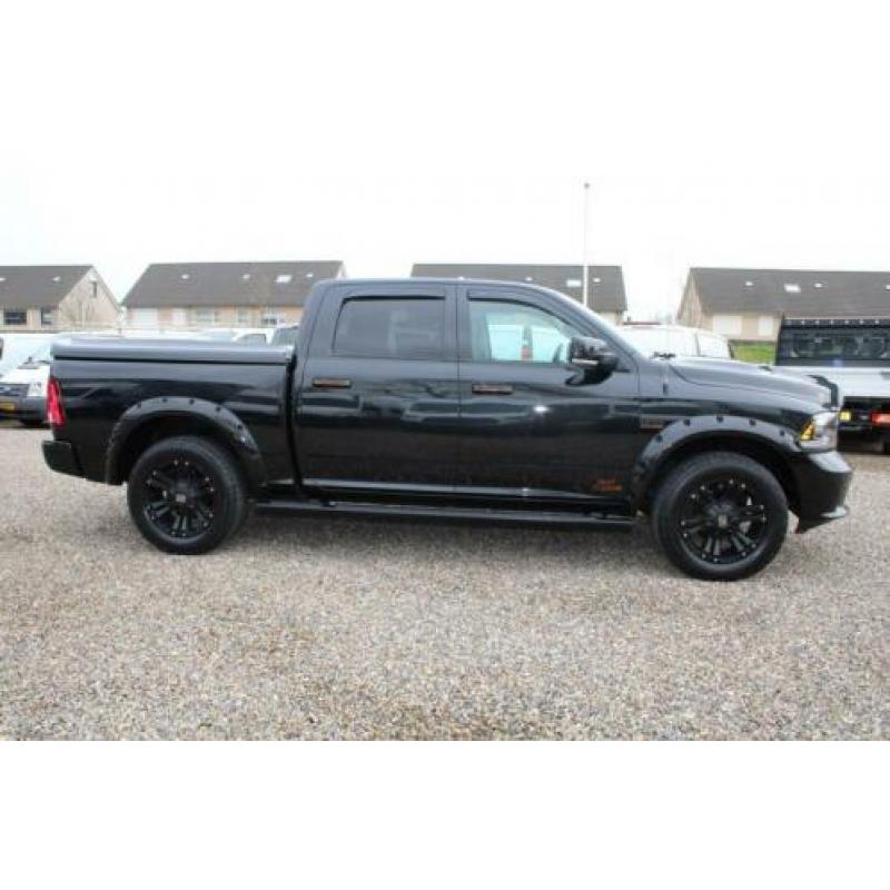 Dodge Ram 1500 5.7 V8 Crew Cab 400PK van Leersum Edition Ful