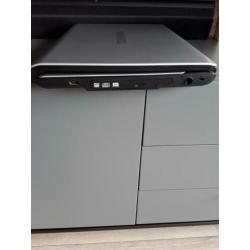 TOSHIBA SATELLITE met oplader