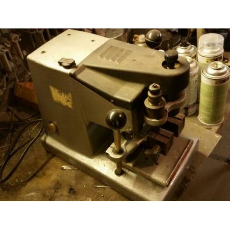 3 machines voor het maken van sleutels