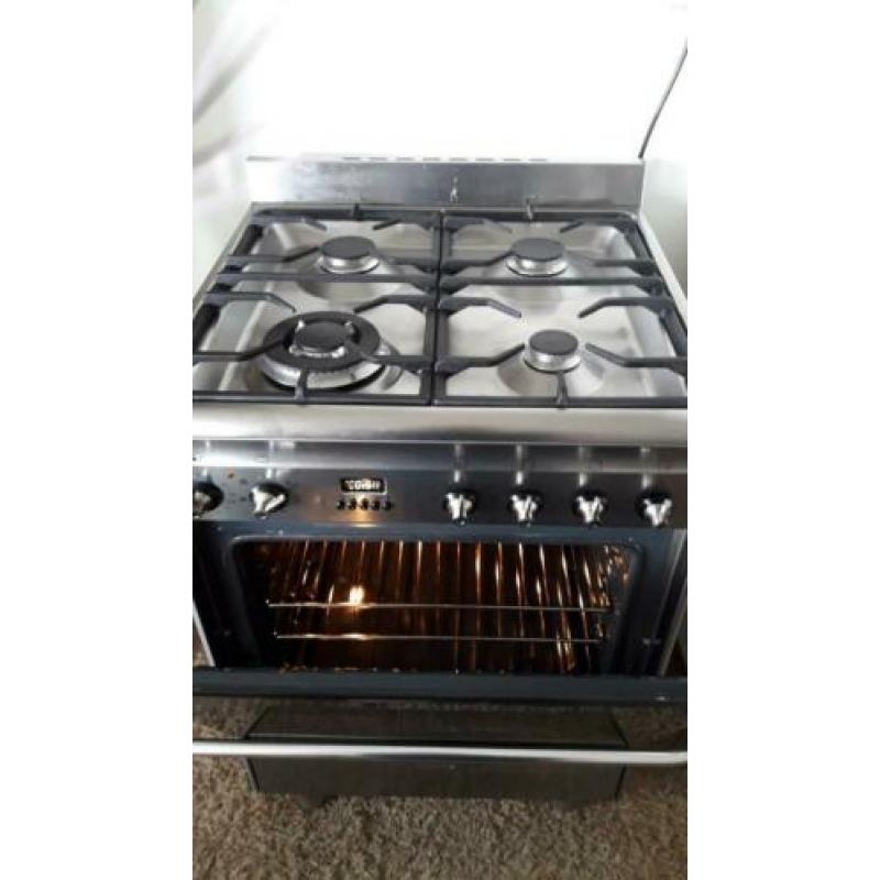 Smeg fornuis in nette staat