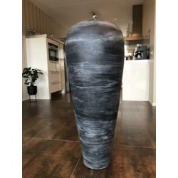 Grijze keramische vaas 100 cm