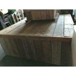Toontafel zuil winkel steigerhout dressoir kleding toonbank