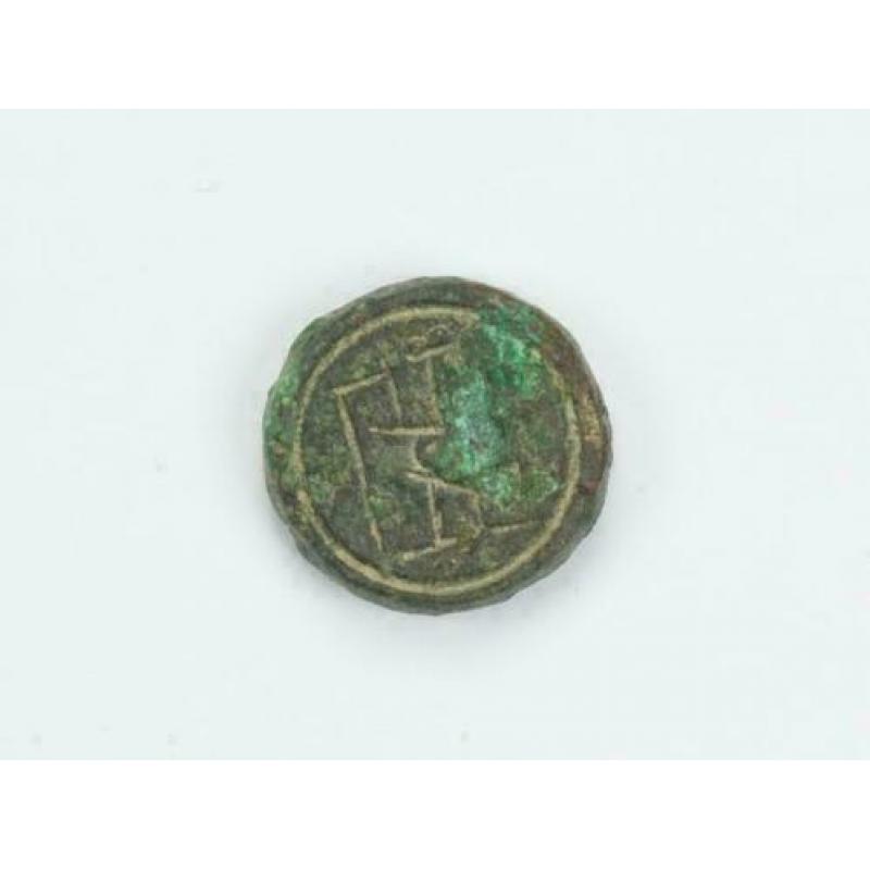 2 laat romeinse of byzantijnse muntgewichten