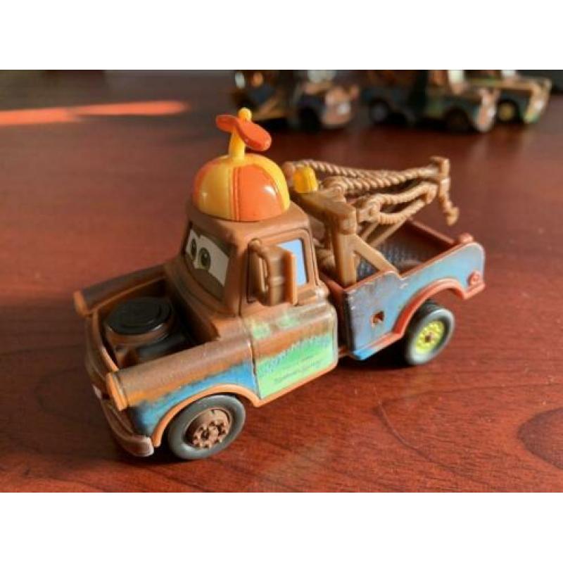 Disney Cars Toon - Monster Jam Truck “Beanie Hat Mater” 1:55