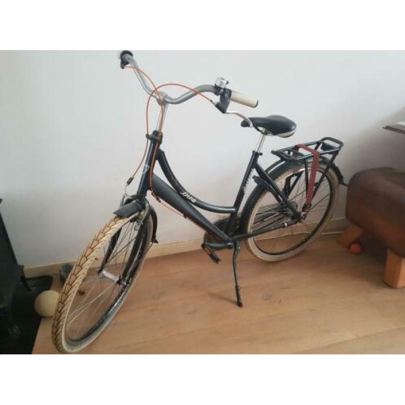 Batavus Diva 26 inch zwarte meisjesfiets